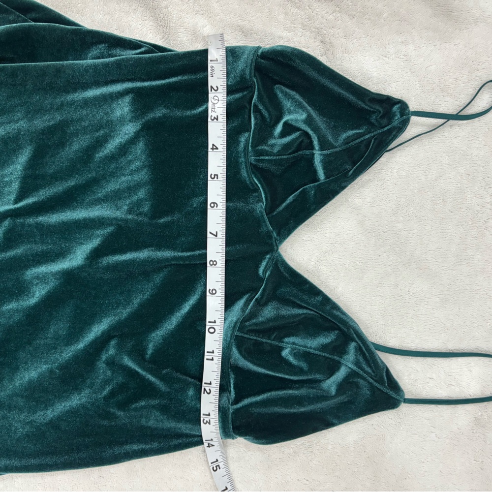 Victoria's Secret Emerald Green Velvet Chemise Adjustable Straps Sz Med - Picture 7 of 7